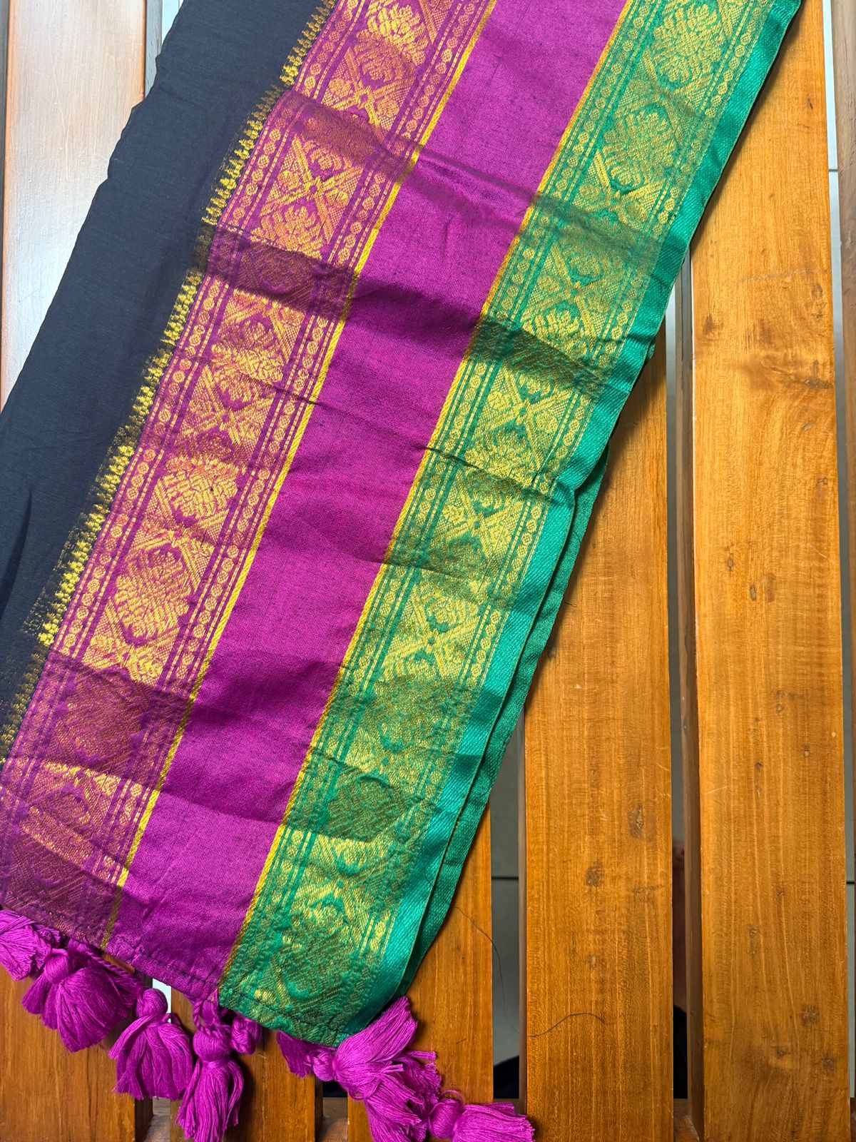 Mul Cotton Kanchi Border Saree