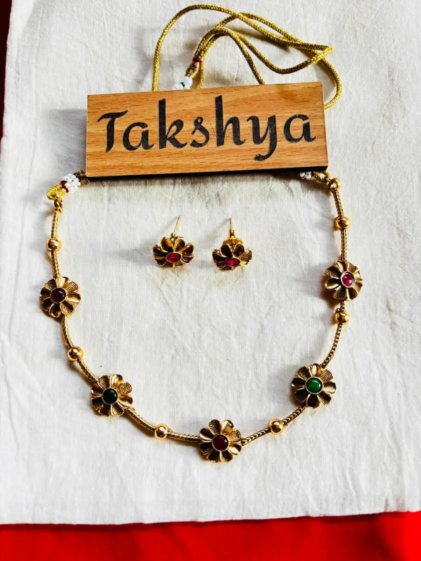 Flower Necklace Set image 0