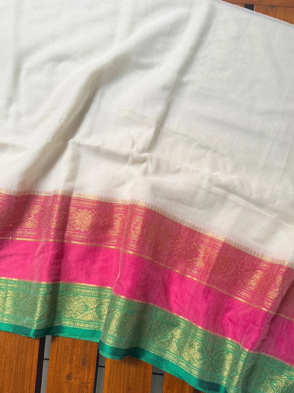Mul Cotton Kanchi Border Saree