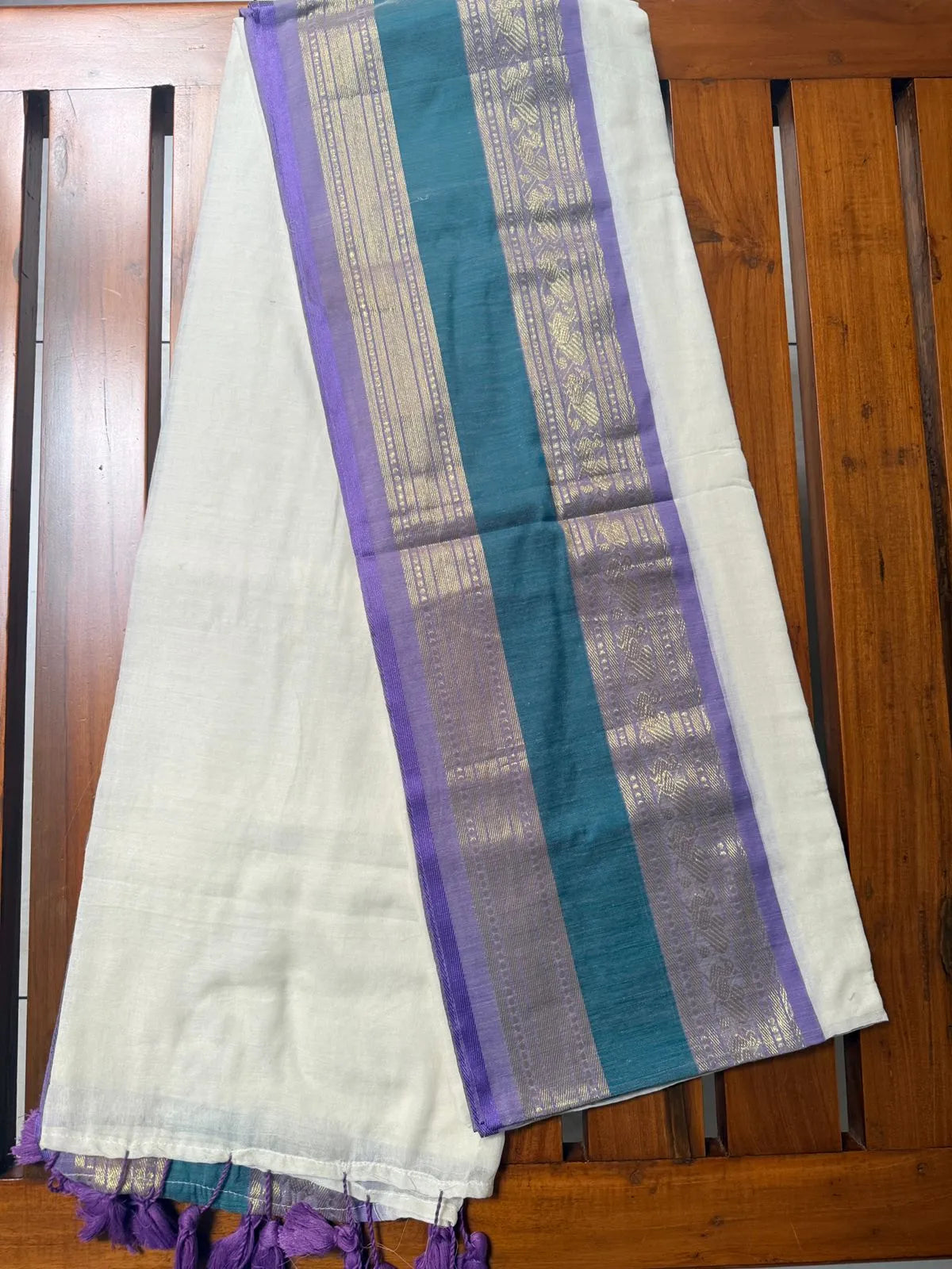Mul Cotton Kanchi Border Saree